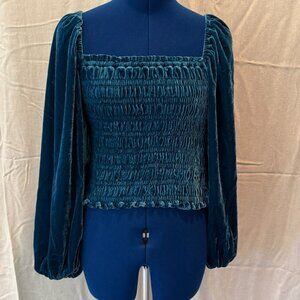 Anthropologie velvet blouse with boho sleeves in size medium